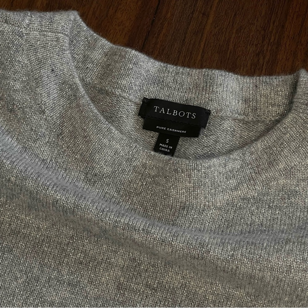 NWOT Talbots 100% Cashmere Gray Sweater w/ Silver Metallic Threads S Small New